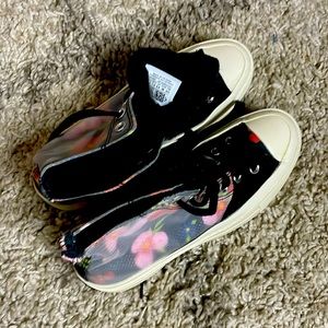 WOMEN'S 7.5 CONVERSE FLORAL CHUCK 70 HI BLACK EGRET 168260C